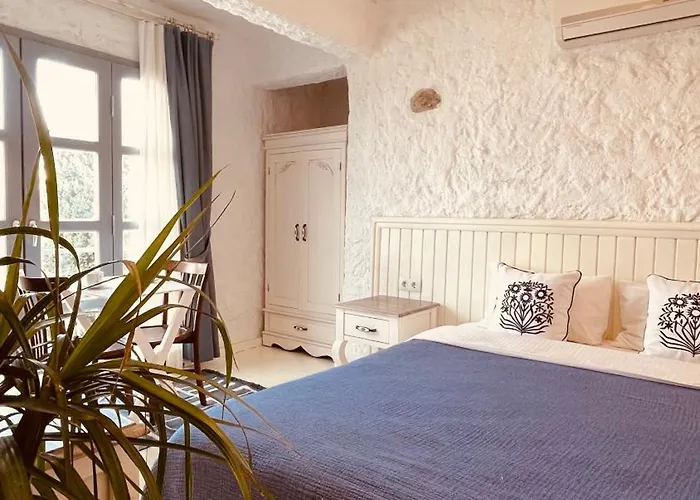 Mina By Adda Alacati *